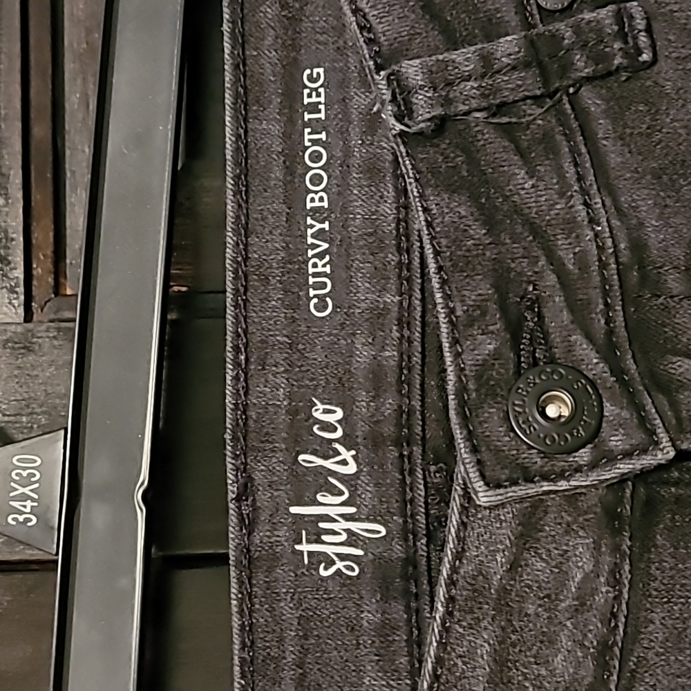 Curvy boot leg black jeans - Picture 5 of 6